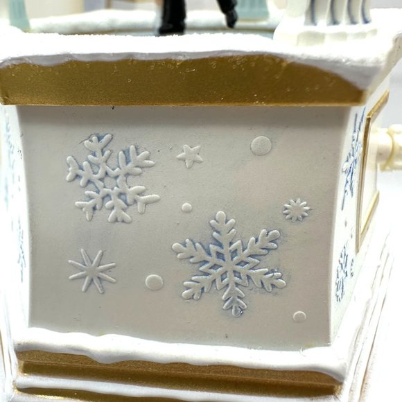 Hallmark Keepsake Ornament Waltzing on Air 2007 Treasures and Dreams Music & Mot - Picture 9 of 12